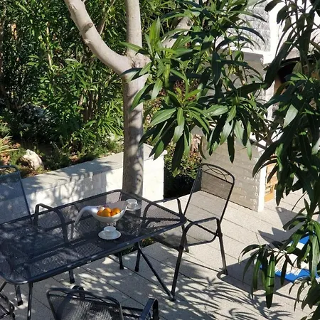 In Mit Garten- Terrasse Und Grill By Interhome * Kožino