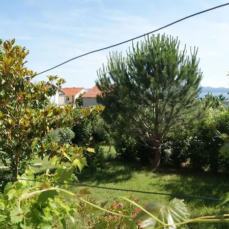 In Mit Garten- Terrasse Und Grill By Interhome * Kožino